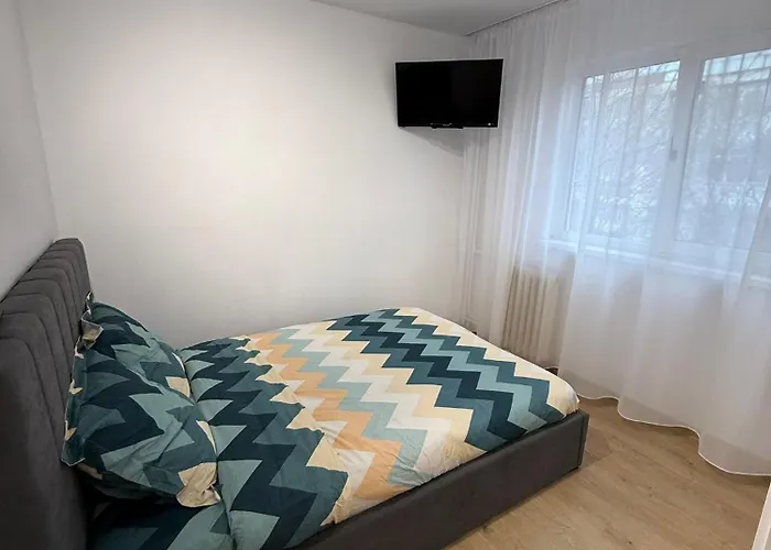 Atin - 3 アパート